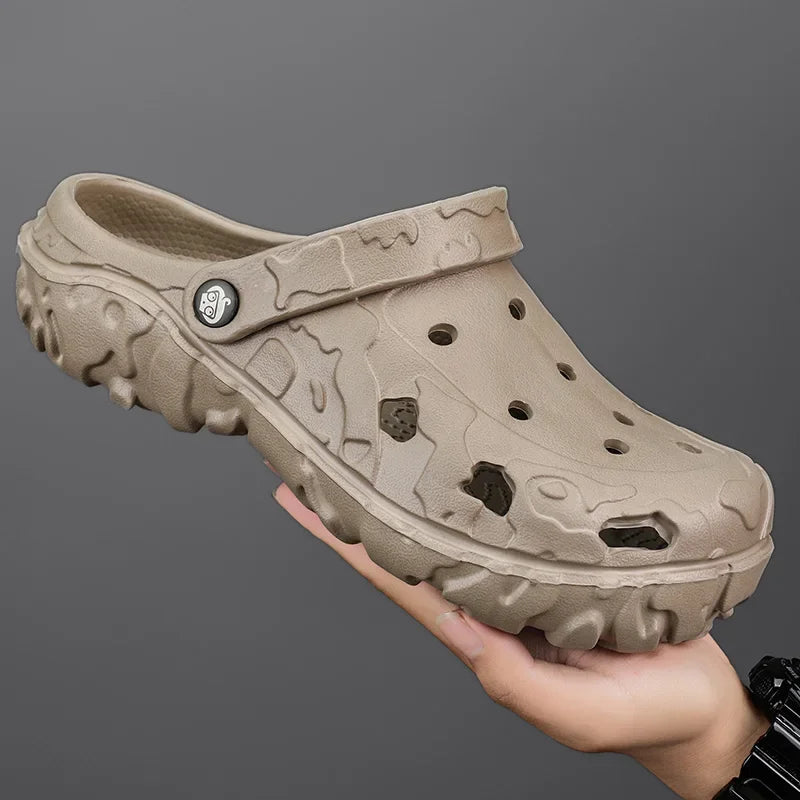 2025 Summer Slippers Clogs Men Beach Shoes Outdoor Garden Shoes Casual Sandals Black Brown Slip-On Men's Breathable Slides