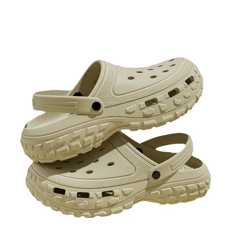 2025 Men's Holes Slippers Summer Men Fashion Garden Clogs Slippers Outdoor Beach Slippers New Unisex House Holes Shoes Fashion