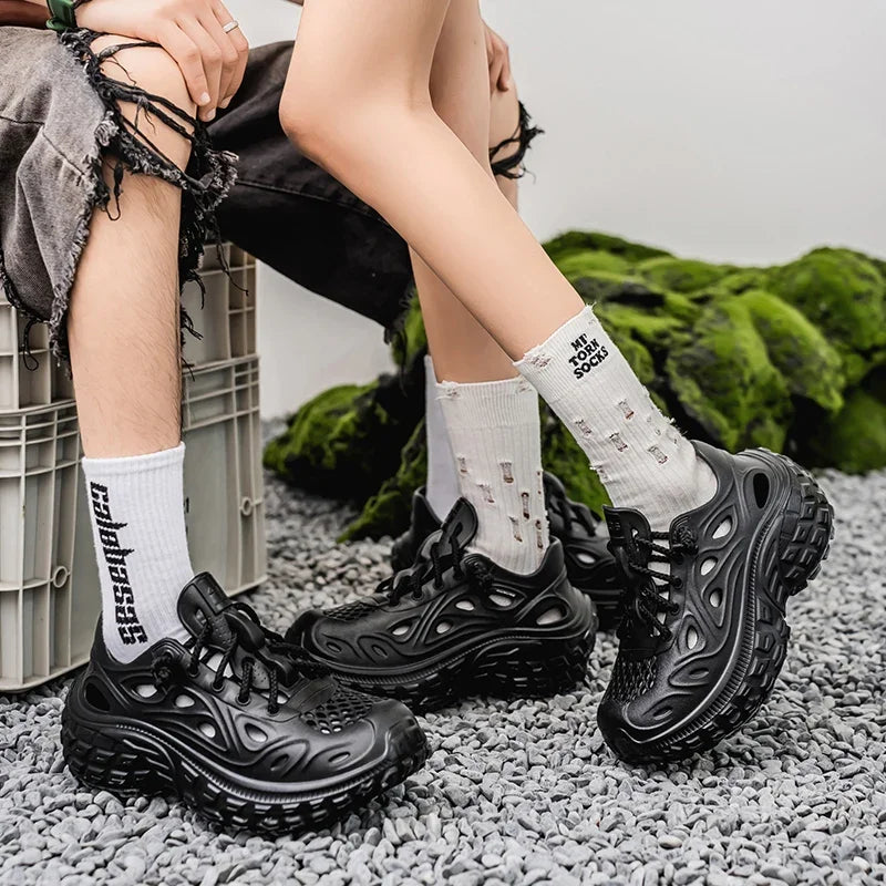 2025 New Summer Fashion Lovers Sandals EVA Baotou Men's Sandals Outdoor Thick Bottom Hole Shoes Luxury Beach Men Garden Shoes