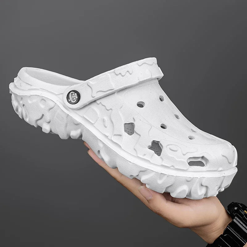 2025 Summer Slippers Clogs Men Beach Shoes Outdoor Garden Shoes Casual Sandals Black Brown Slip-On Men's Breathable Slides