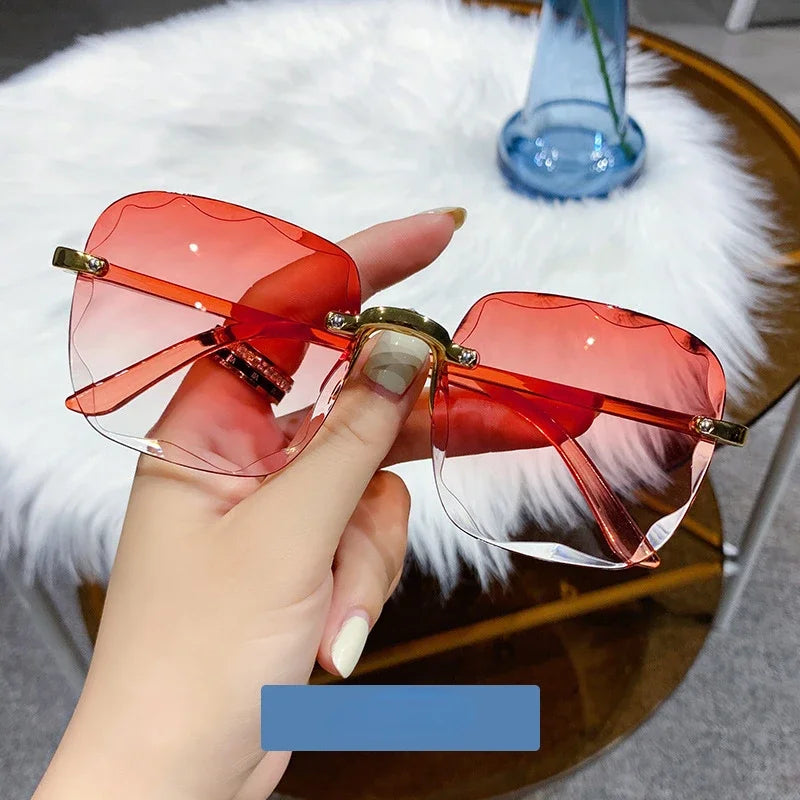 Square Rimless Fashion Sunglasses for Women Men Summer Gradient Sun Shades for Vacation Beach Travel（Not Include Glasses Case）