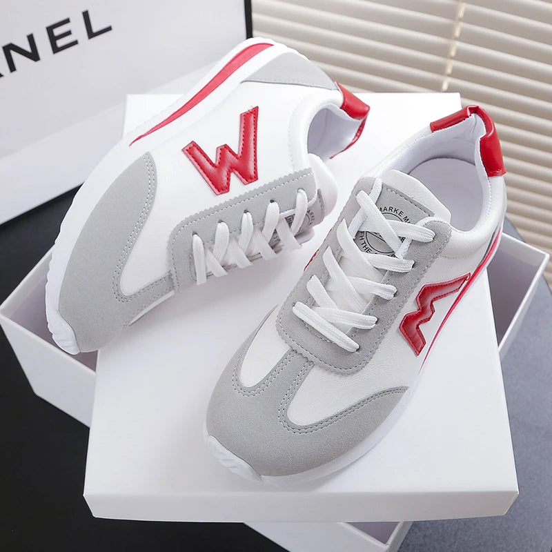 New 2024 Women Casual Walking Shoes Summer Flat Lace Up Leather High Quality Sneakers Fashion Flat-Bottomed Female Gump Sneakers