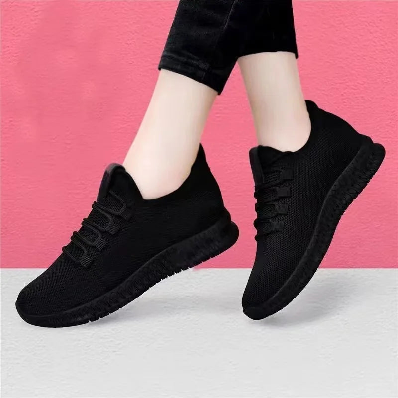 Spring/Summer Fashionable Solid Color Breathable Round Toe Sneakers Women's Casual and Comfortable Thick Sole Soft Sports Shoes