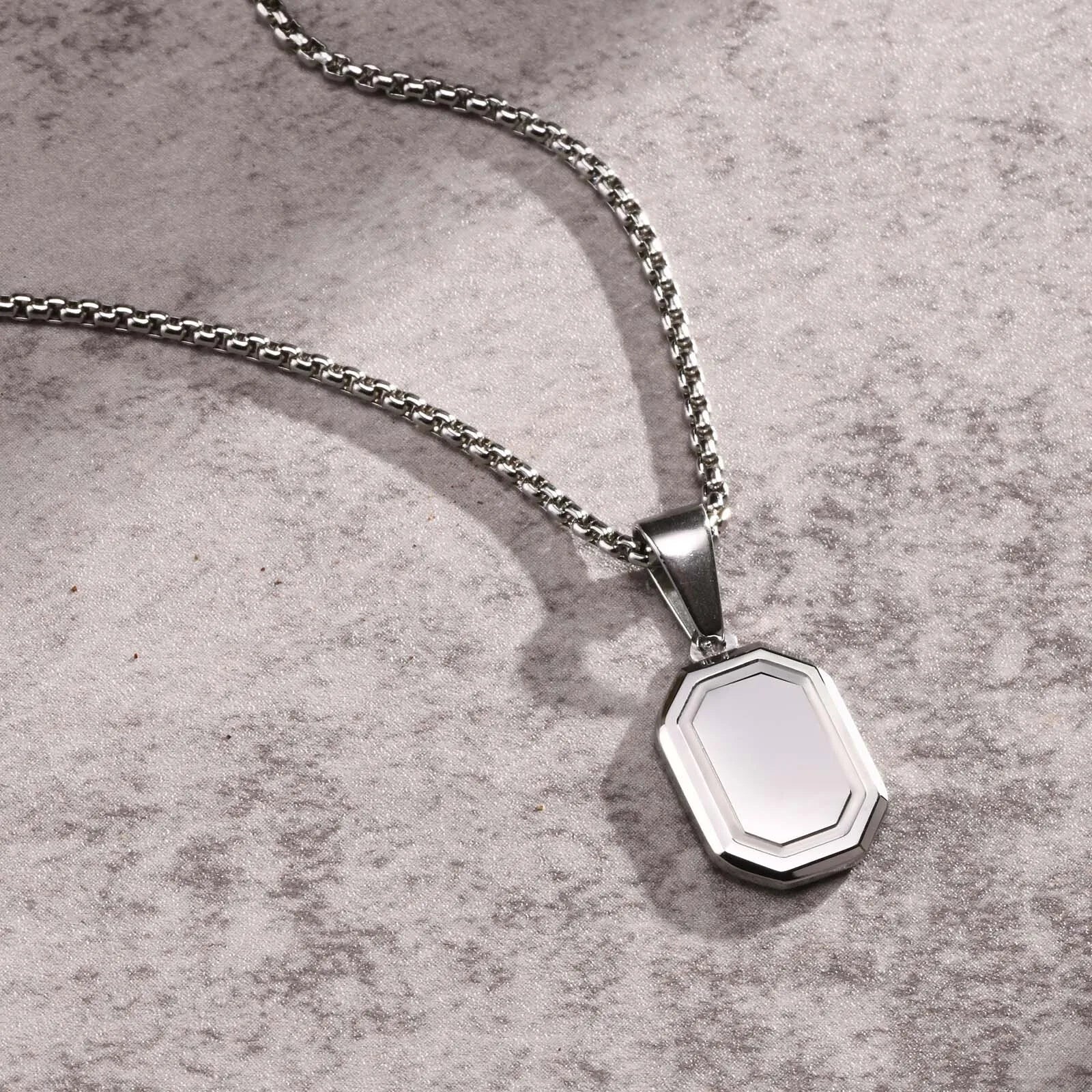 Vnox Small Dogtags Pendant Necklaces for Men Boys,Black Silver Color Stainless Steel Military Dog Tag with Box Chain Gift to Him