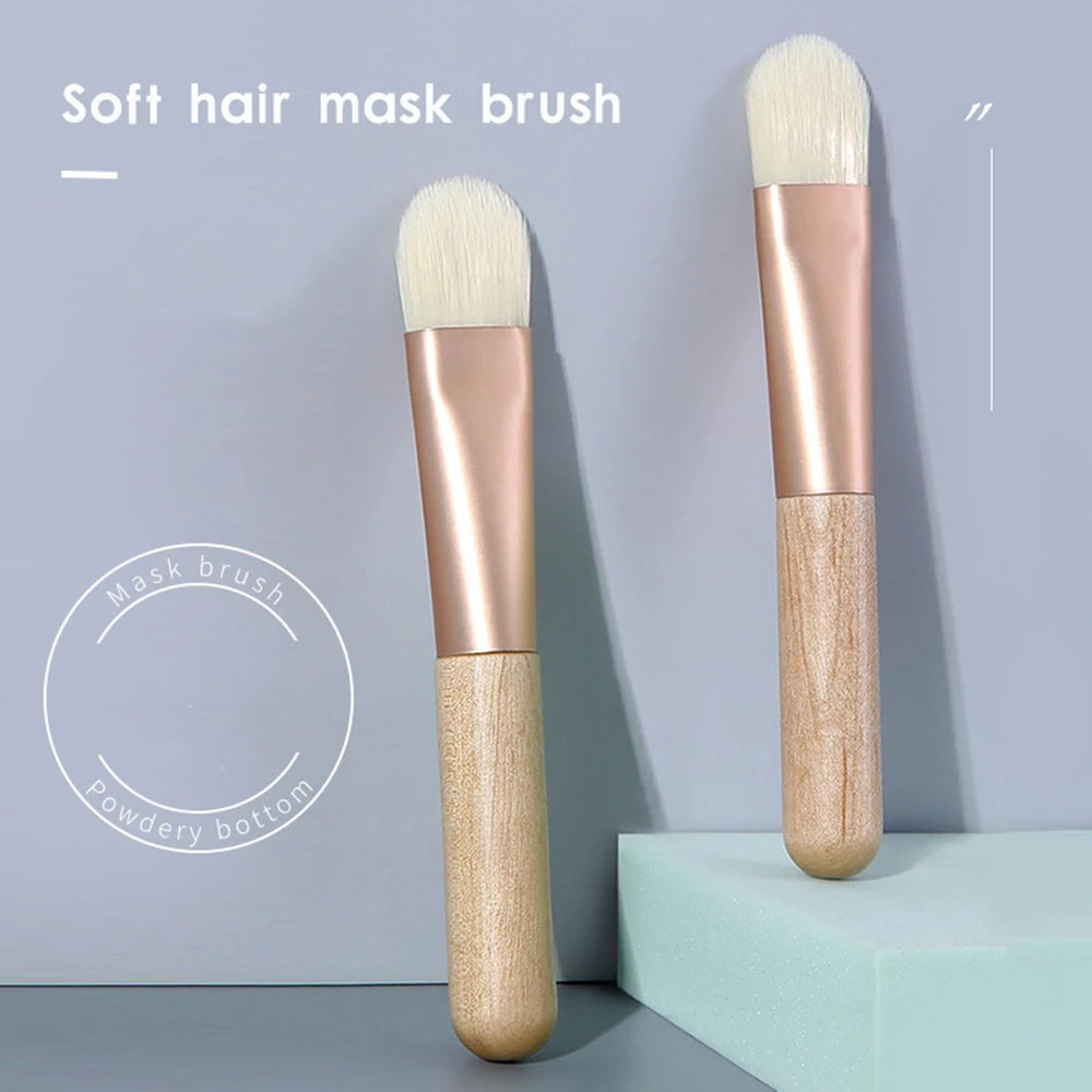 Facial Mask Brush Compact Portable Skincare Tool Soft Makeup Brush Anti-Slip Wooden Handle Brush For Face Care Travel Makeup Bag