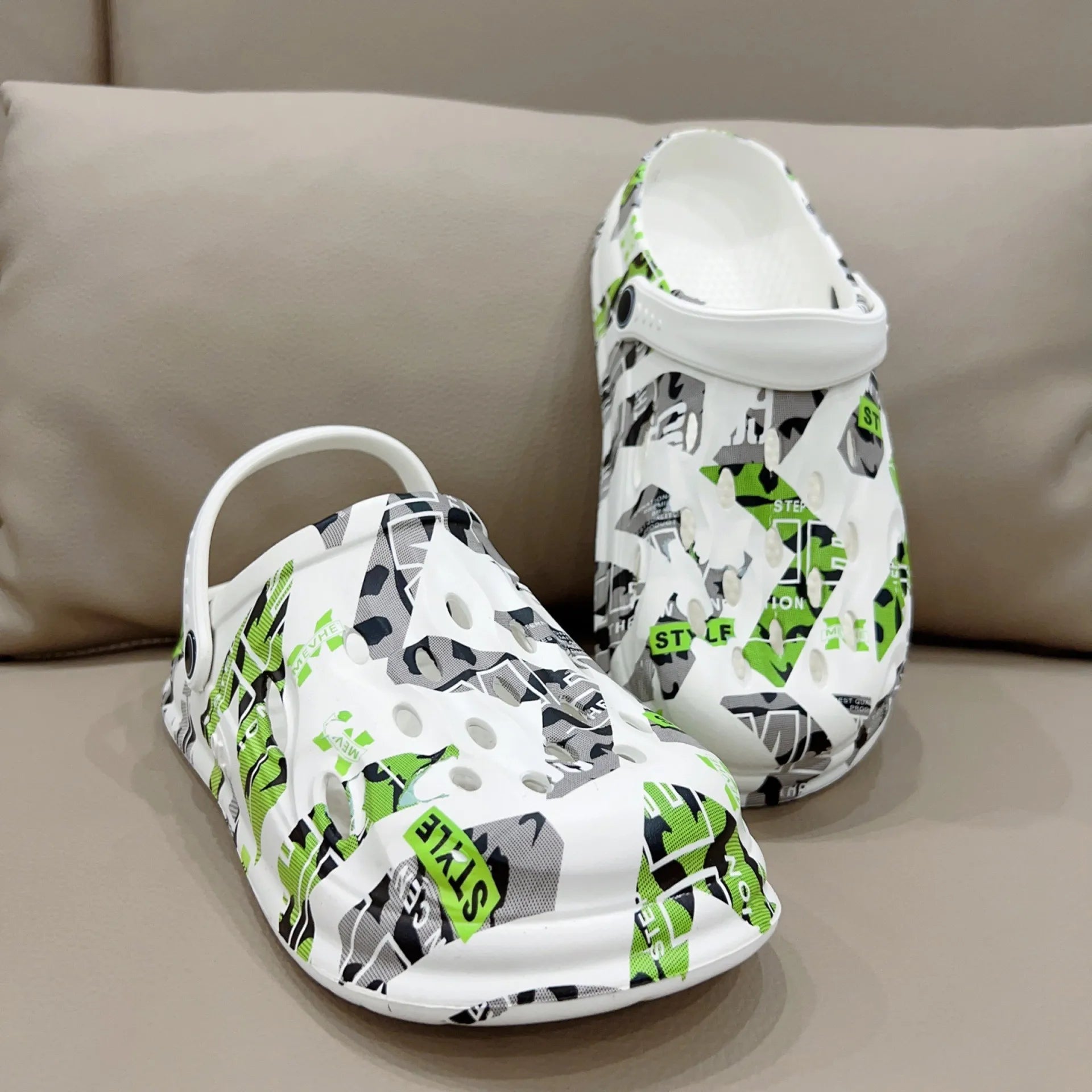 Big Size 49 Men's Sandals Summer Outdoor Beach Shoes Thick Soles Non-slip Garden Shoes Eva Soft Slippers Clogs