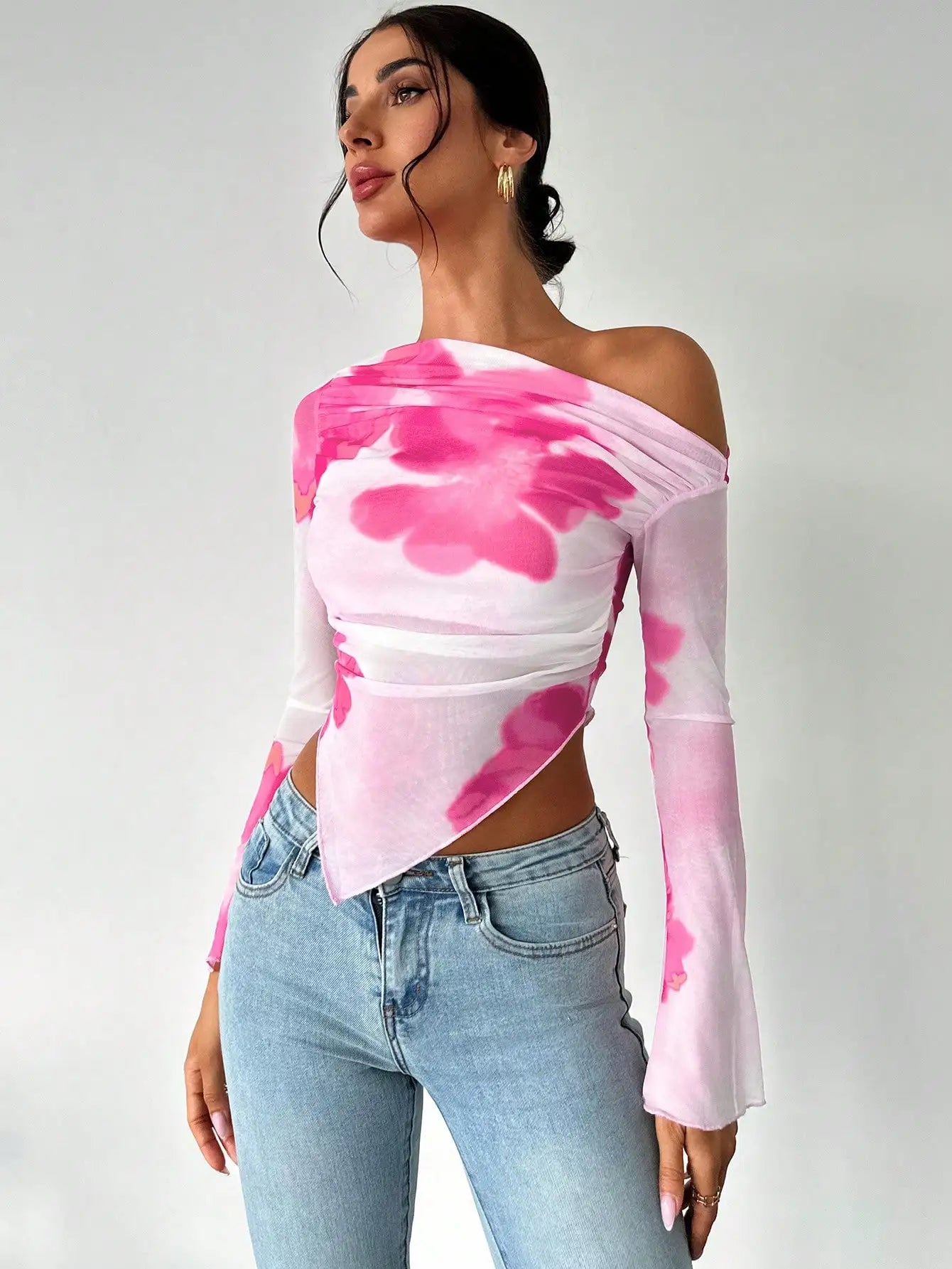 Sweet Spice Personality Style Mesh Print Diagonal Shoulder Long Sleeve Top Irregular Off-the-shoulder Short Top for Women