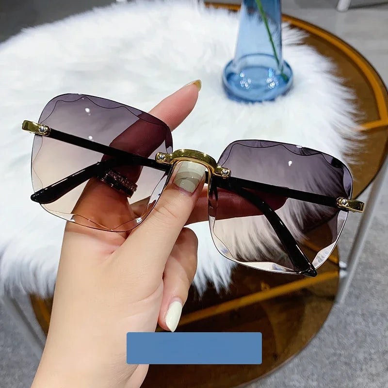 Square Rimless Fashion Sunglasses for Women Men Summer Gradient Sun Shades for Vacation Beach Travel（Not Include Glasses Case）